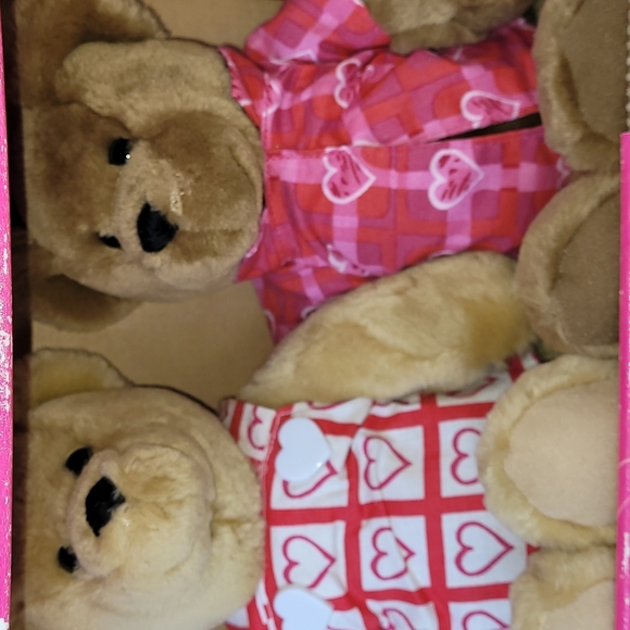 Limited Edition Musical Kiss Kiss Bears Hallmark - Picture 9 of 9